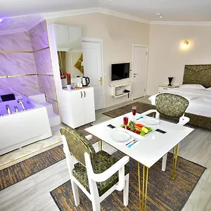 https://loca-istanbul.istanbul-turkeyhotels.com